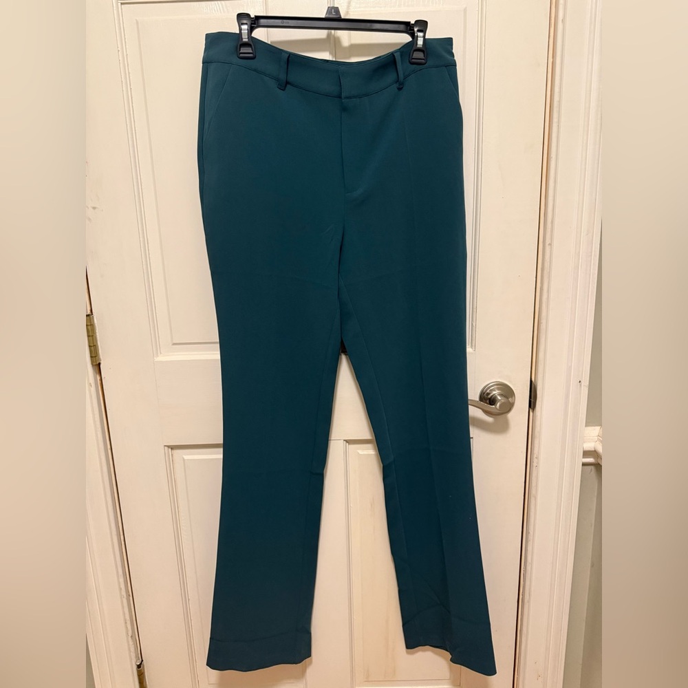 NWT Cinq a Sept Women’s size 10 Green Onyx Pants